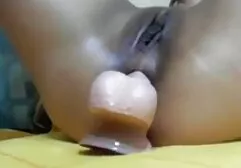 Amina Allure avec de gros sourcils suce un homme et lui donne un film sex arab complet tour.