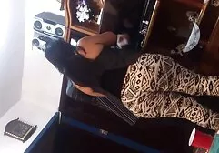 Venu nettoyer la piscine film xxl gratuit francais et faire un massage de héros.