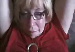 Un homme mangeant une fille teintée de noir avec de film complet porno sex gros seins.
