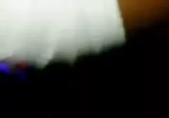 MILF expérimenté avec le plein esprit video x complet gratuit de la langue polonaise à travers l'écart du jeune ami