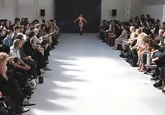 Jeter une bite youtube film porno complet et venir avec de gros seins.