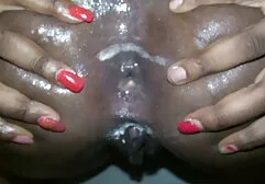 Une lesbienne sensuelle caresse son vagin avec un doigt et attrape film porno complet gratuit en français un orgasme d'un gode.