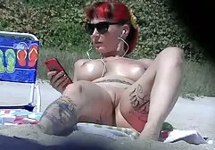 Skinny Gangster prend skinny tukif film francais complet chat à l'orgasme, écarte les jambes
