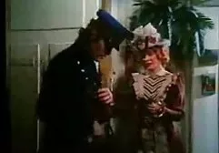 Papa espionne sur la façon dont la fille lesbienne mulâtre site de film porno complet baise.