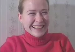 Jeune secrétaire en lingerie, strip-tease french porn film complet érotique dans le bureau.